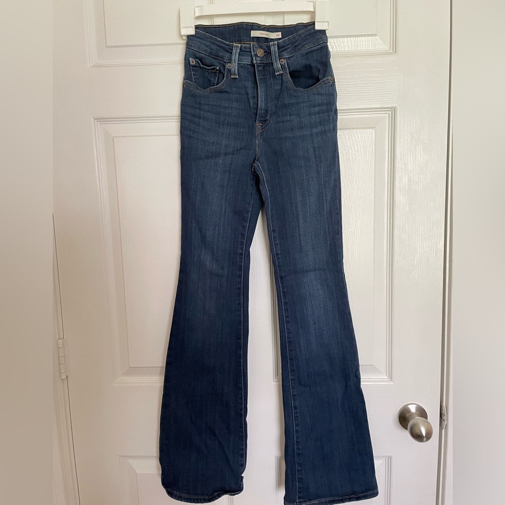 Levi’s flare size 24
